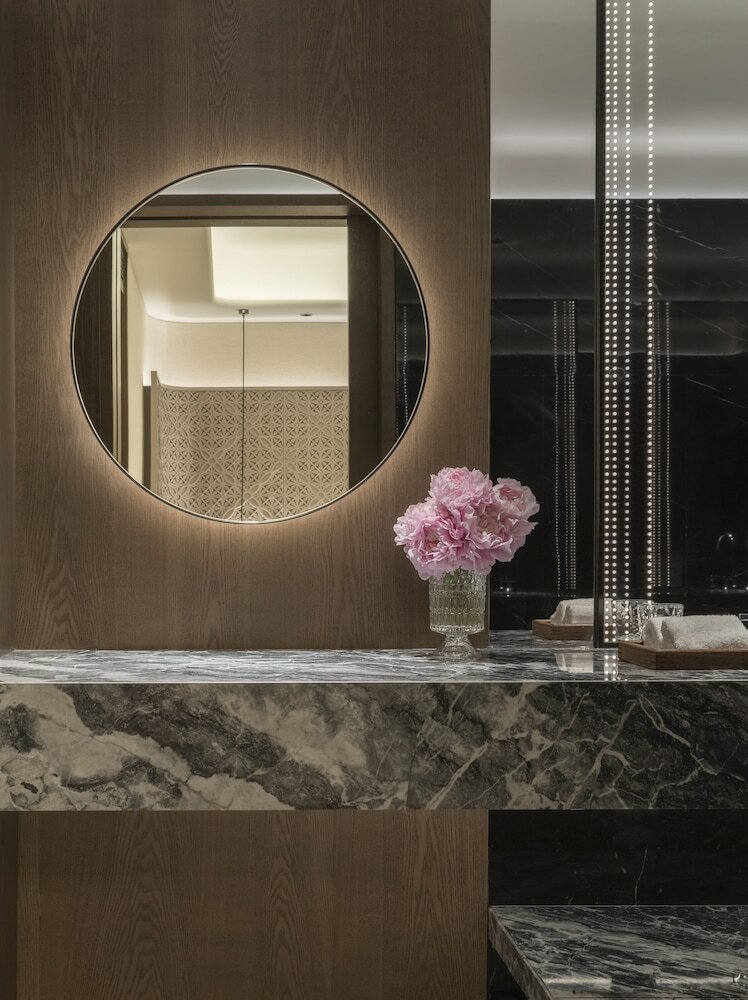 Фото Conrad Urumqi