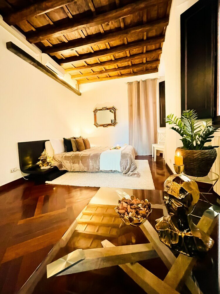 Фото Trevi Fountain Stylish Guesthouse