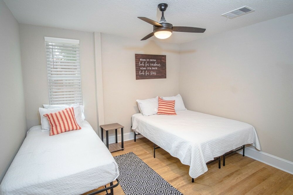 Фото Brand New Remodeled 3br/2.5ba House Near Downtown