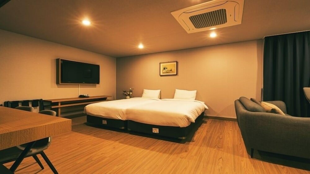 Фото Kwangsu Hotel