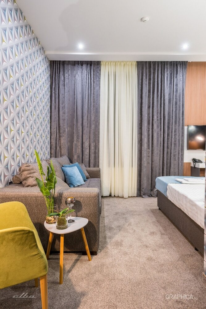 Фото 103 Degrees Hotel & SPA