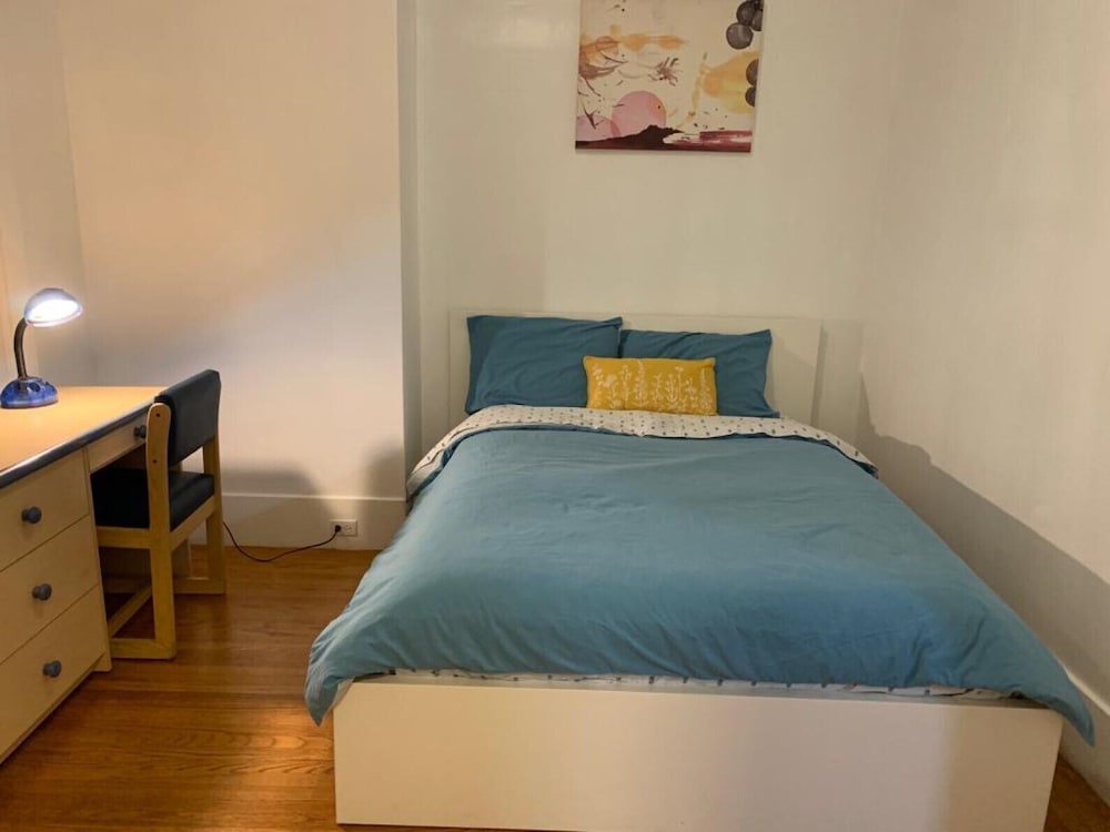 Фото Affordable Private Rooms near Berkeley