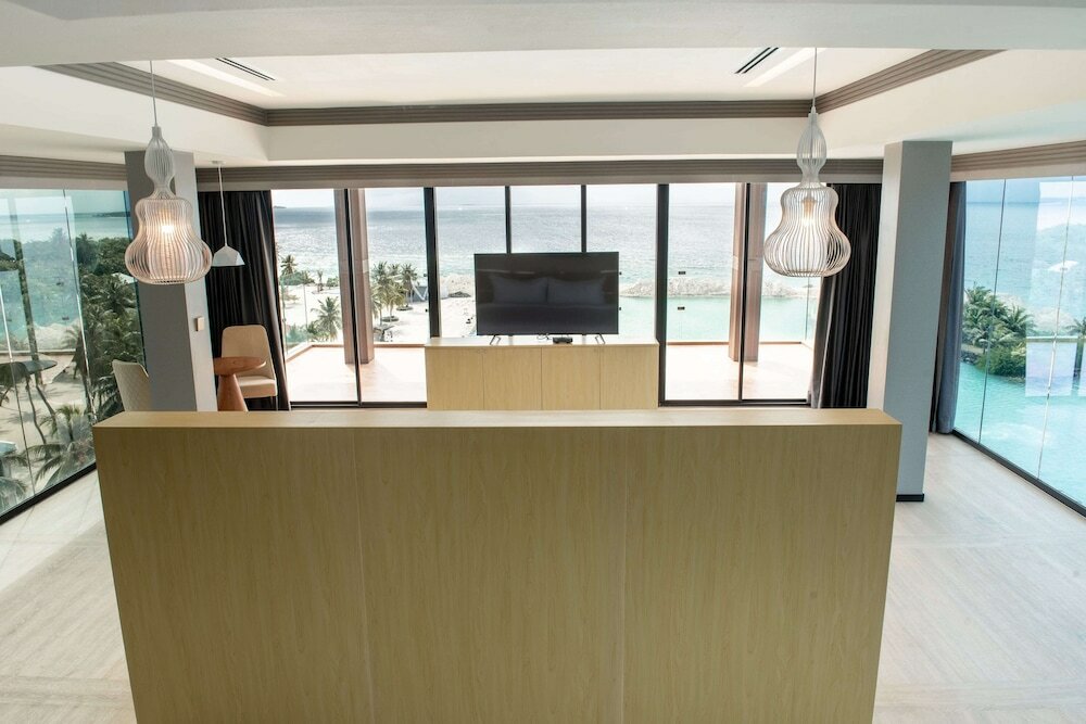 Фото Clarks Exotica Kamadhoo Maldives