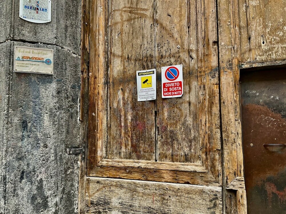 Фото A Room de Scugnizzi