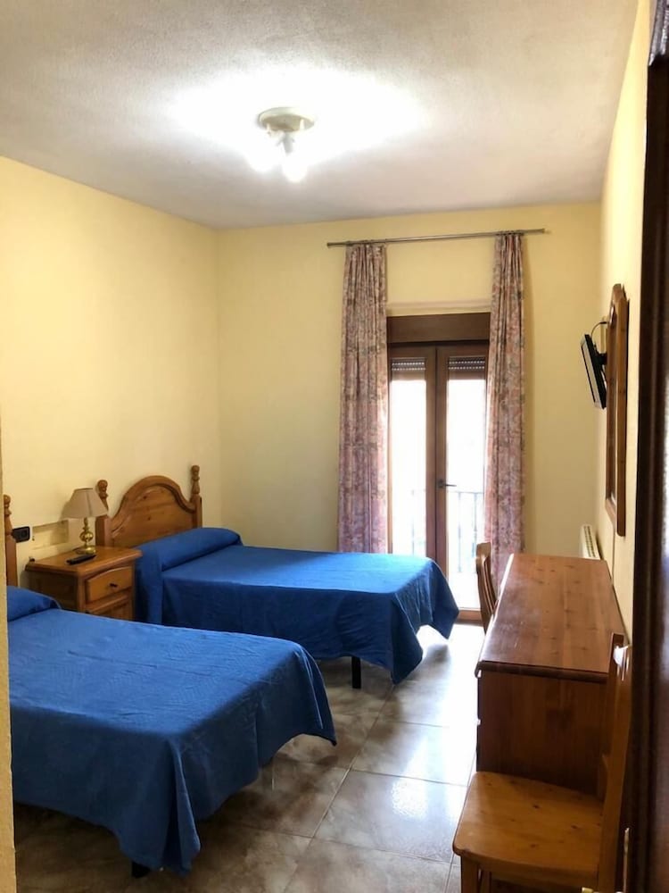 Фото Hostal Hermanos Sánchez