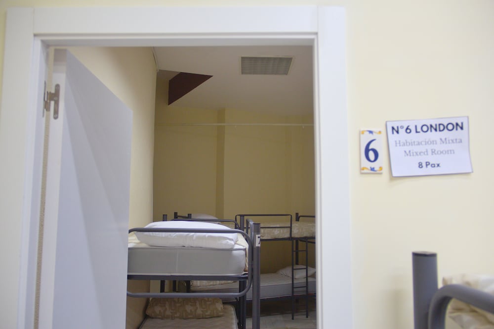 Фото San Isidoro Hostel Sevilla