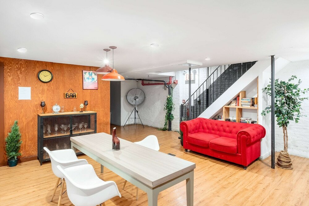 Фото BeHome by LuxUrban, a Travelodge by Wyndham