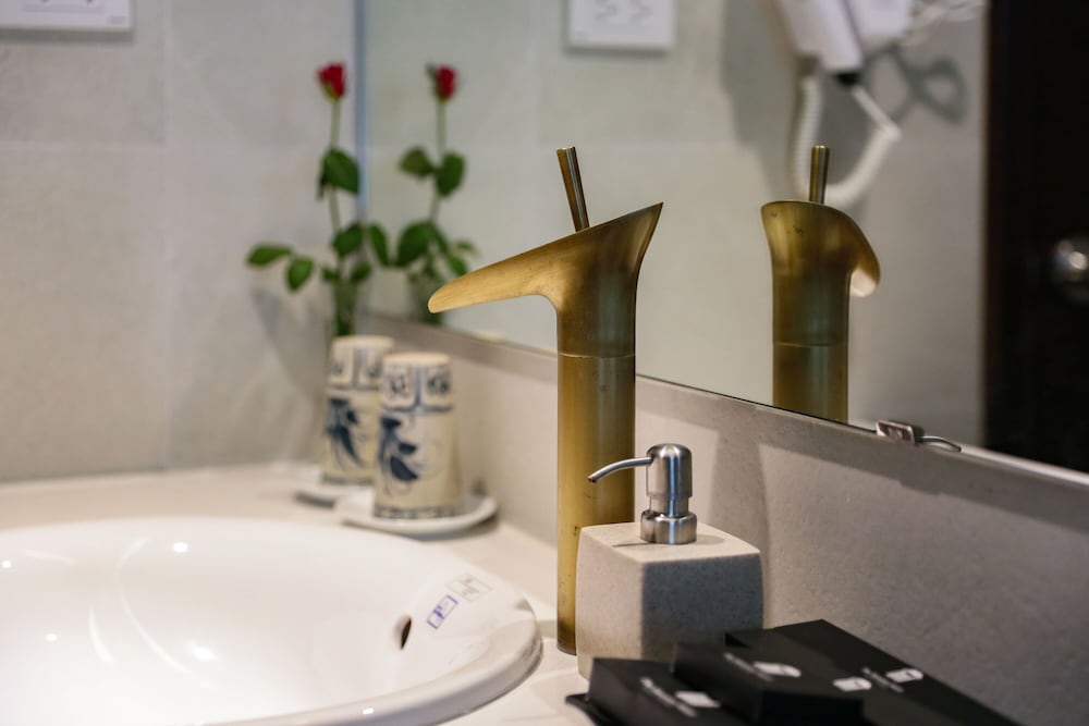 Фото Hanoian Central Hotel & SPA