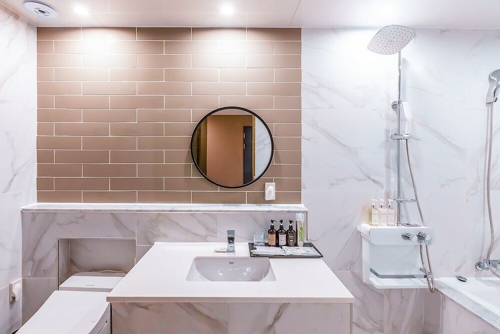 Фото Brown Dot Hotel Sasang Renecite