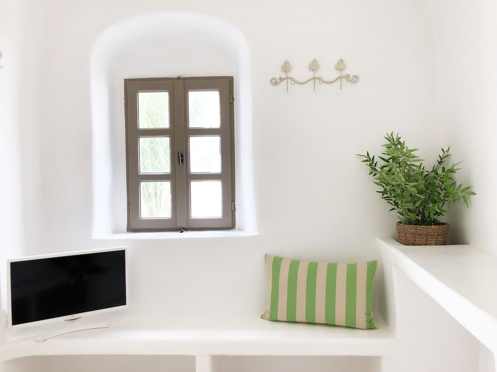 Фото White Grape Suites