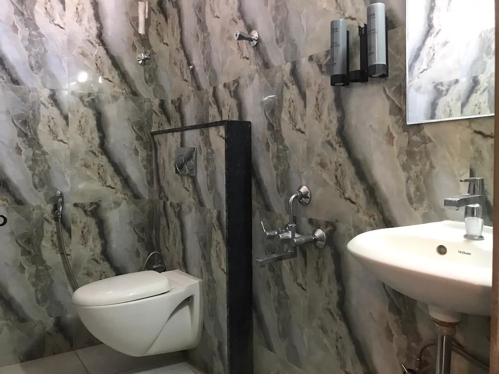 Фото Gateway Suites