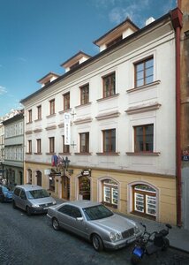 Гостиница Little Quarter Hostel and Hotel