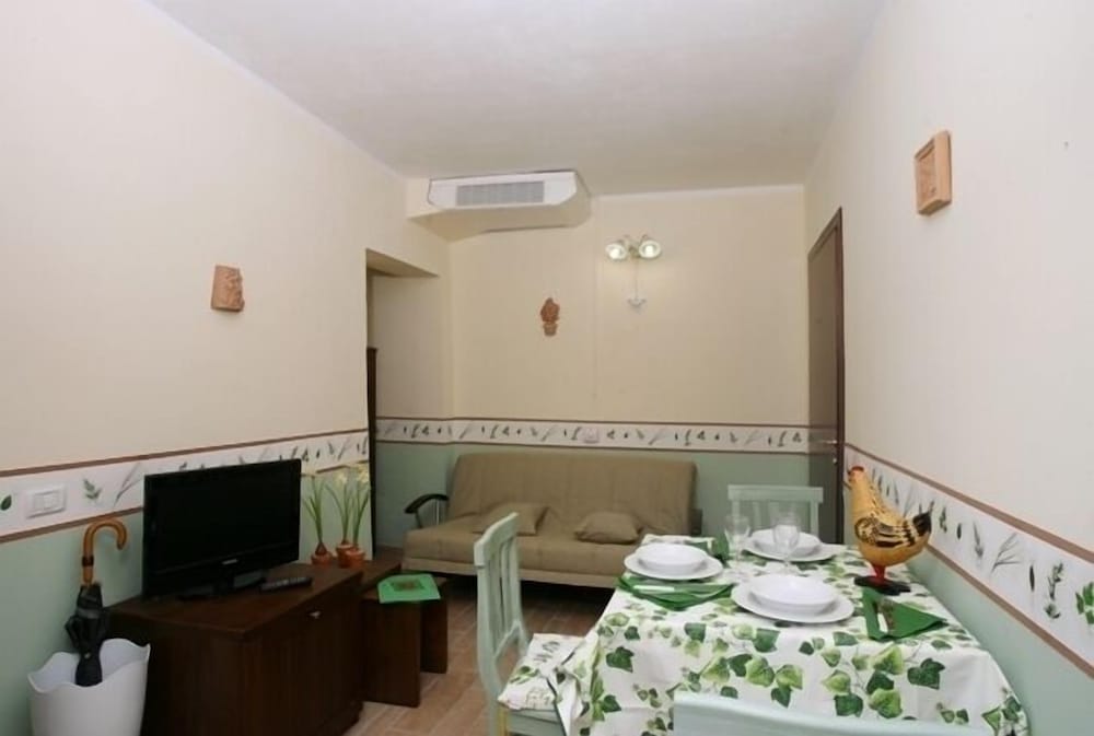 Фото Agriturismo Lanterna Rossa