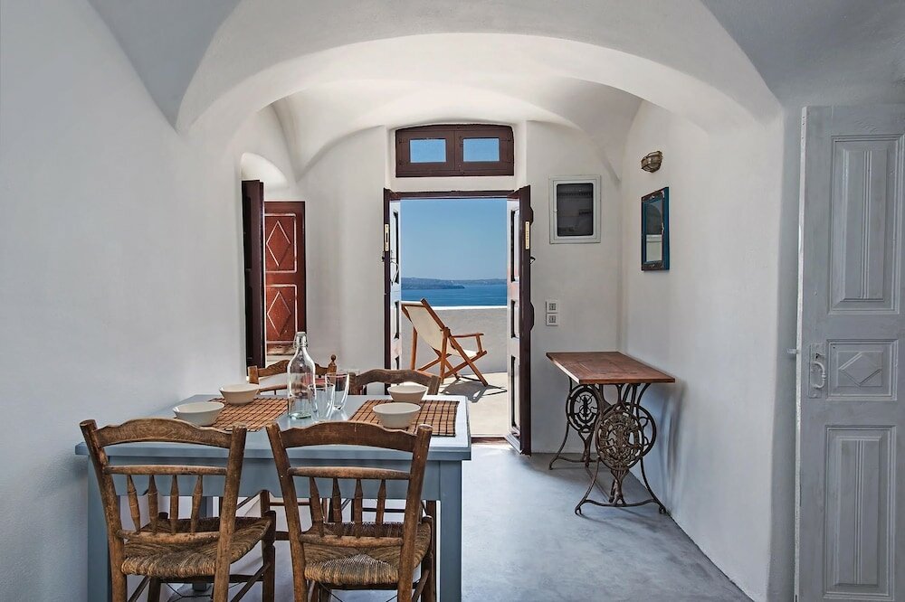 Фото Skala Cave by Thireon