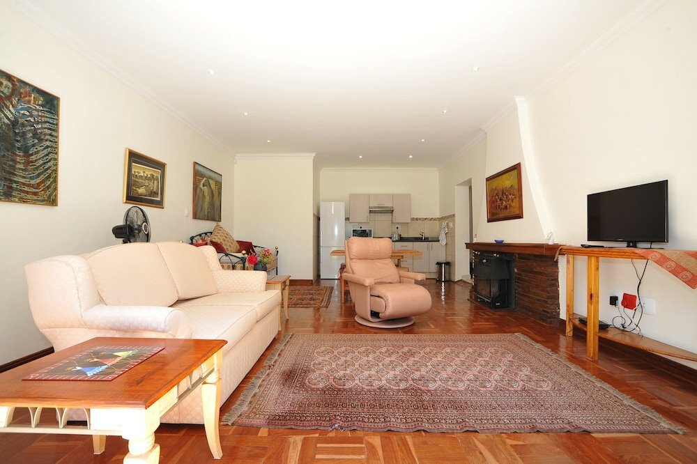 Фото Fifteen On Orange