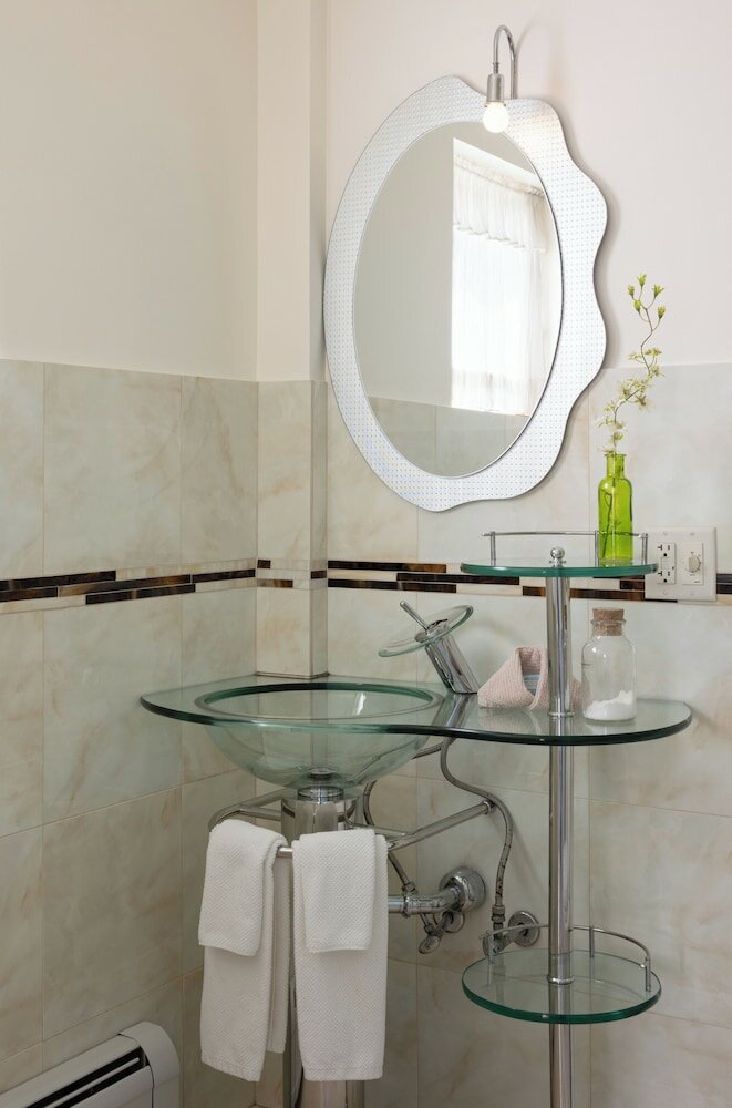 Фото The Trail in Adams - Berkshires’ Art Hotel