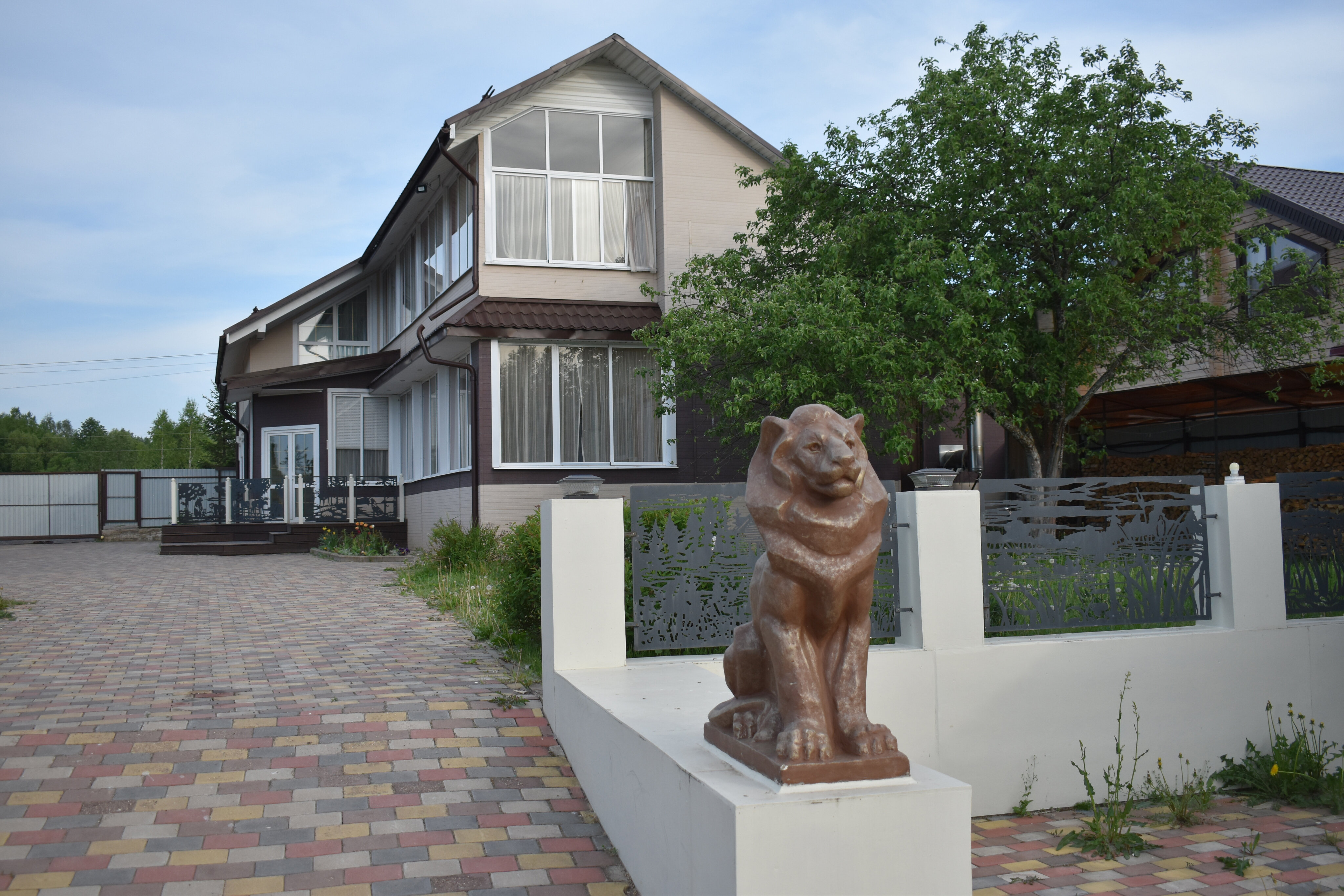 Фото отеля 1