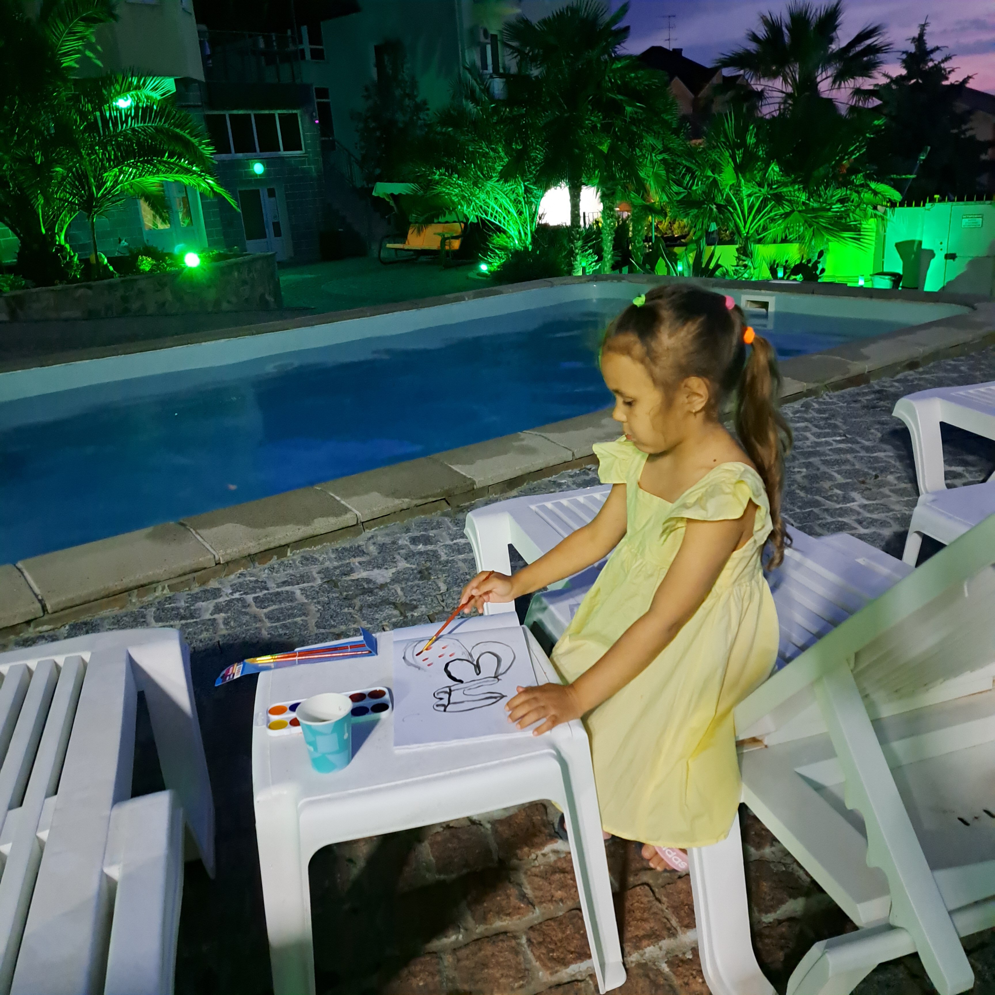 Фото Атлант