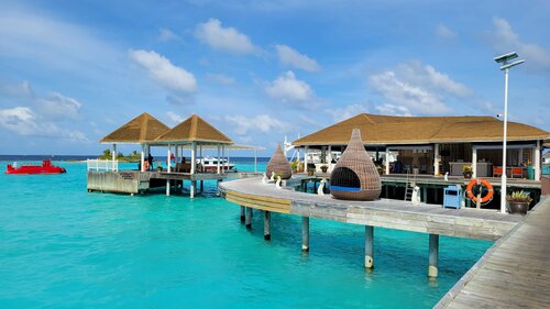 Внешний вид отеля Centara Grand Island Resort and Spa Maldives в Центаре Гранде Айленде Резорте и Спе, фото 1