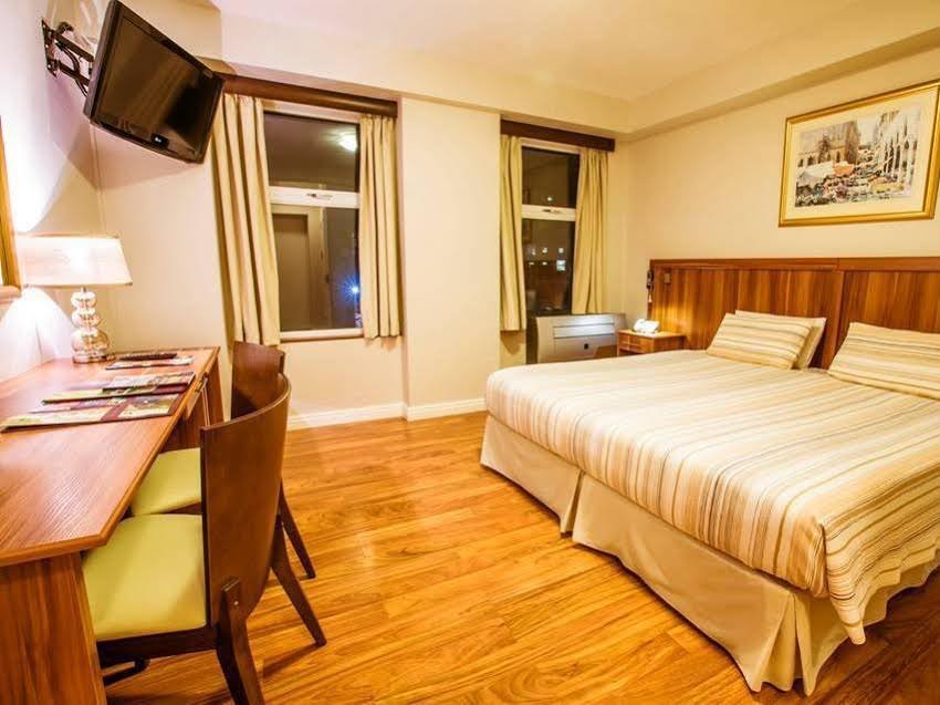 Фото Parliament Hotel