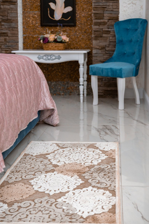 Фото Silver House