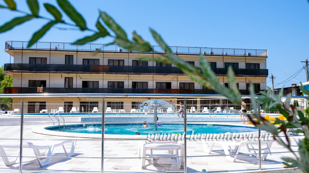 Фото Бирюза - Гранат