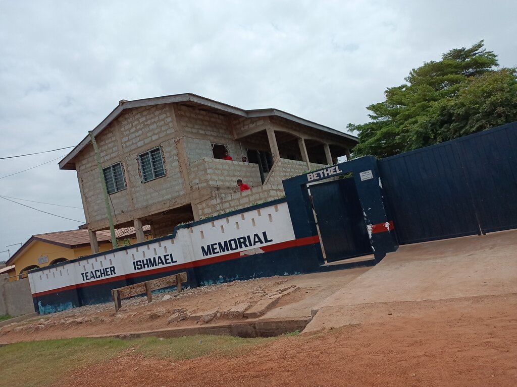 School Teacher Ishmael Memorial School, Earth, photo