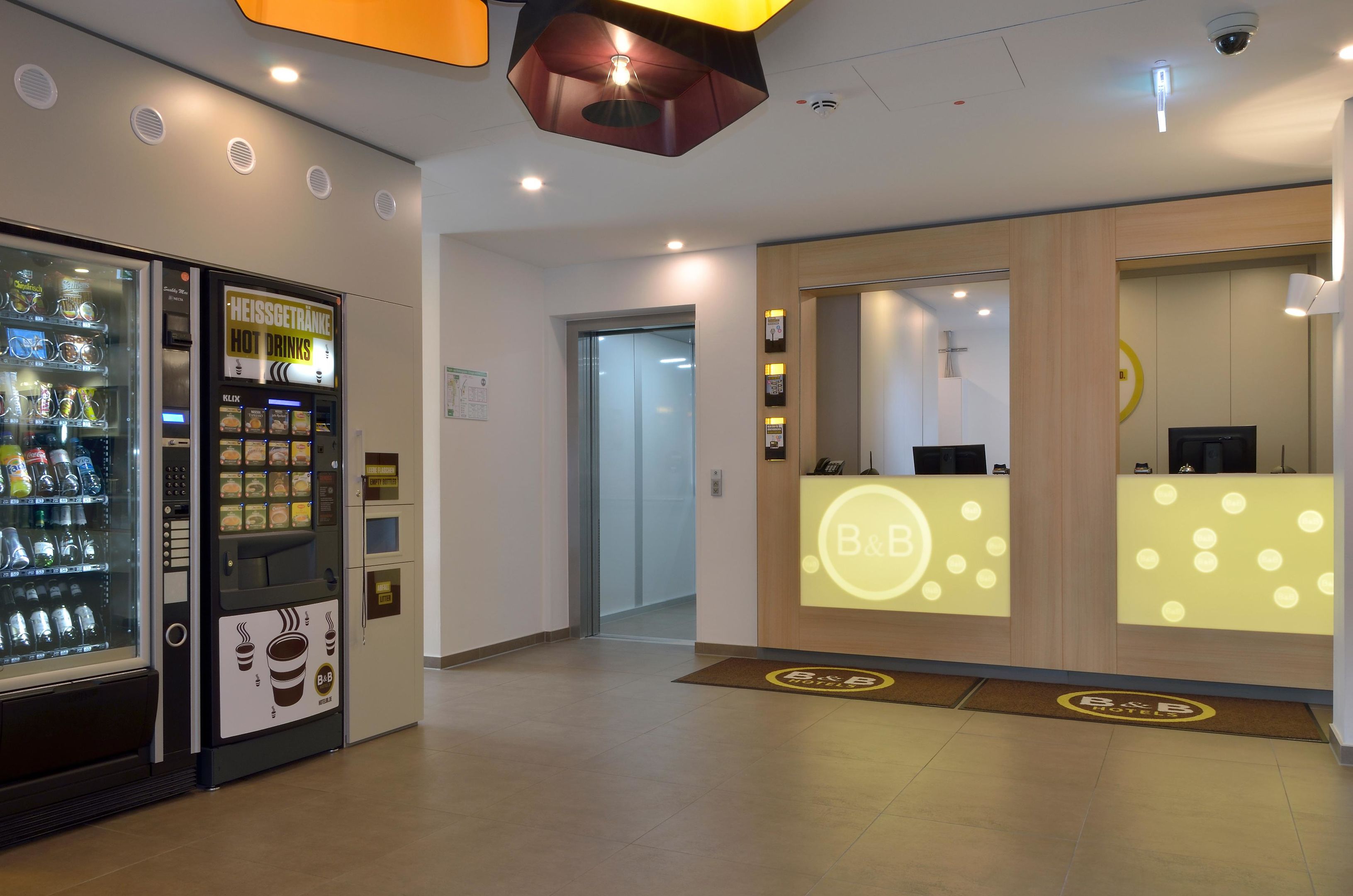 Фото B&b Hotel Düsseldorf-City