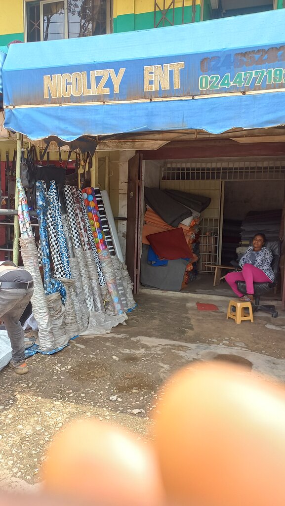 Carpet shop Nicolizy Enterprise, Accra, photo