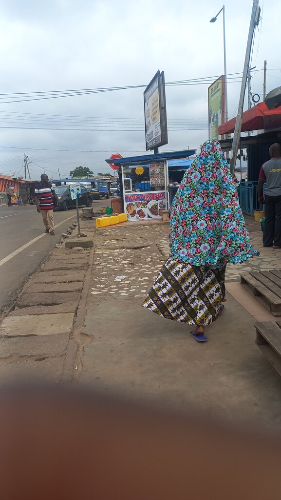 Business school Two Sisters, Accra, photo