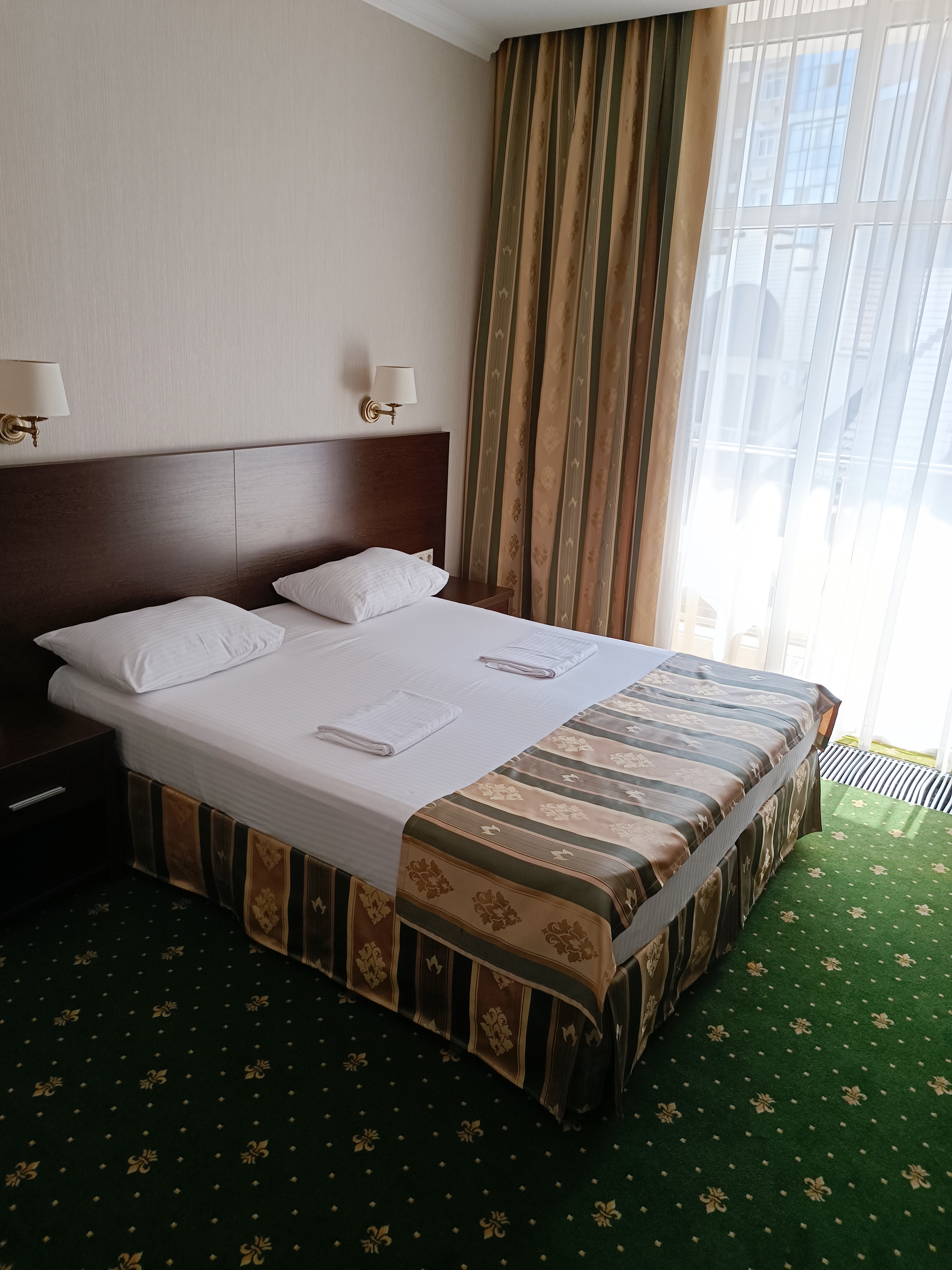 Фото Соната