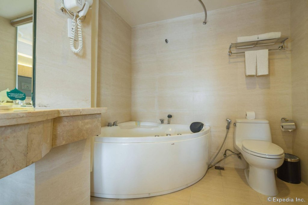 Фото Silverland Central