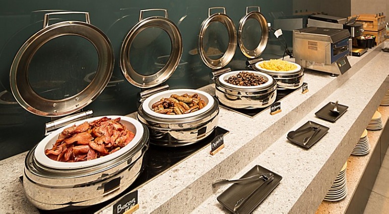 Фото Holiday Inn Express & Suites Queenstown, an Ihg Hotel