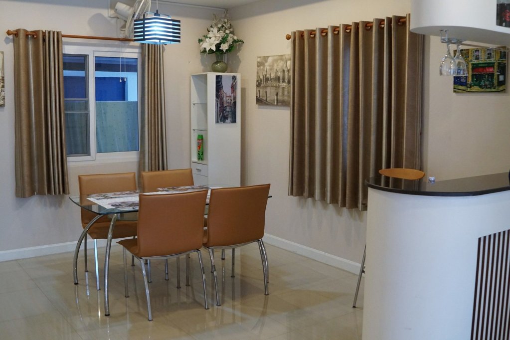 Фото Nantaram Road Guest House