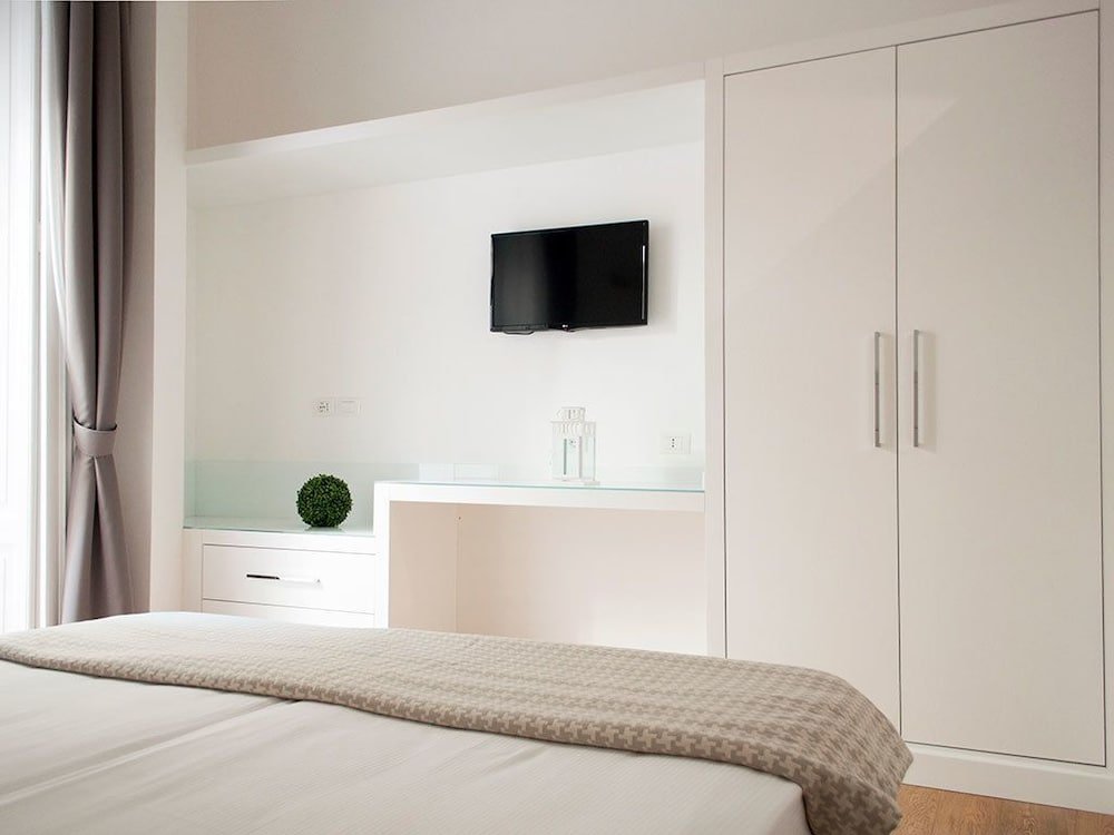 Фото Lhp Suite Napoli - Parco Margherita