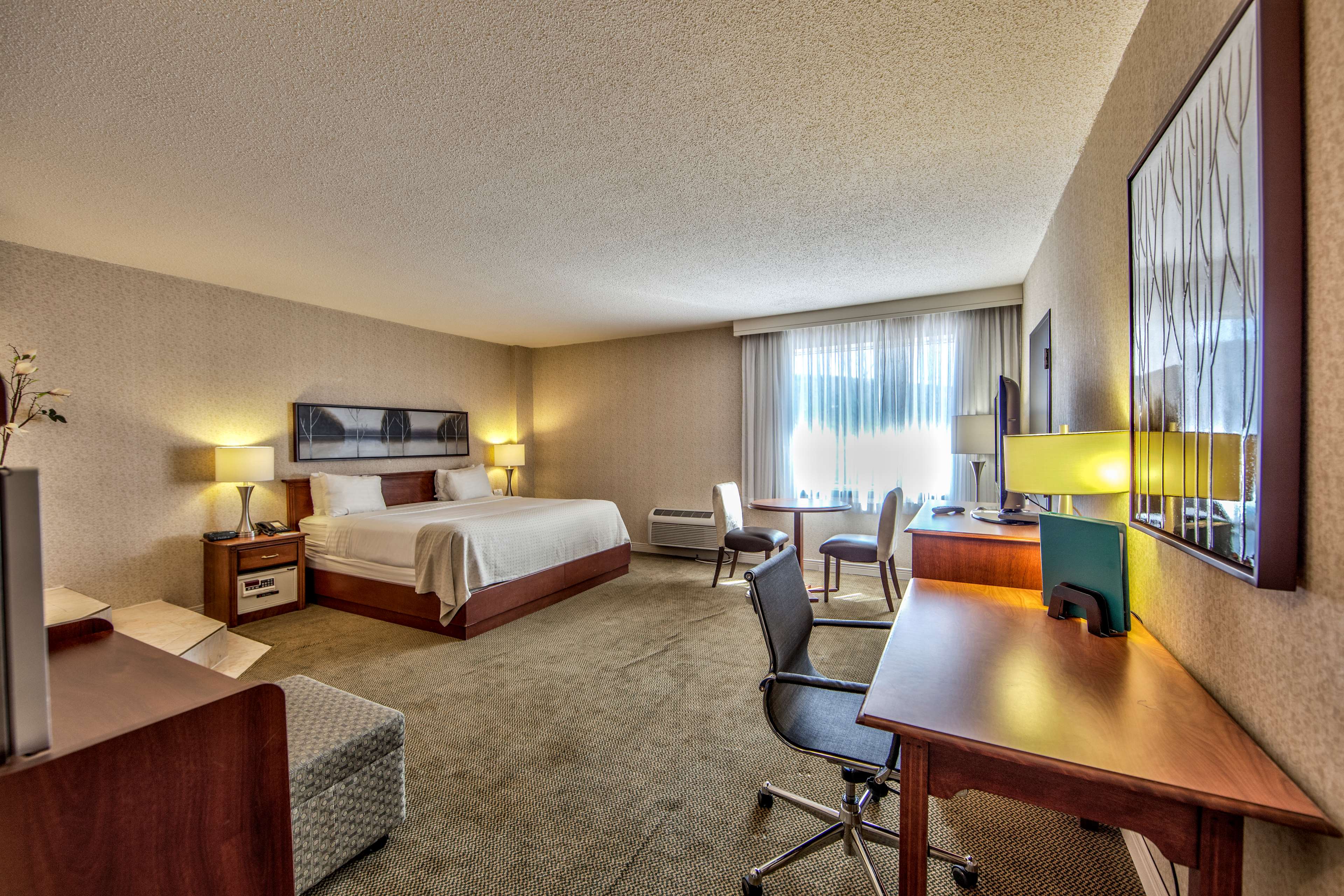 Фото Radisson Hotel Montreal Airport