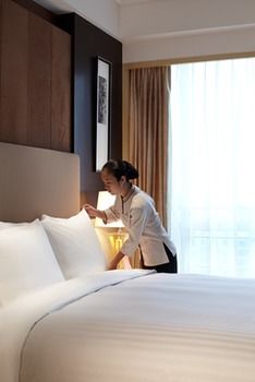 Фото Courtyard by Marriott Shanghai Central