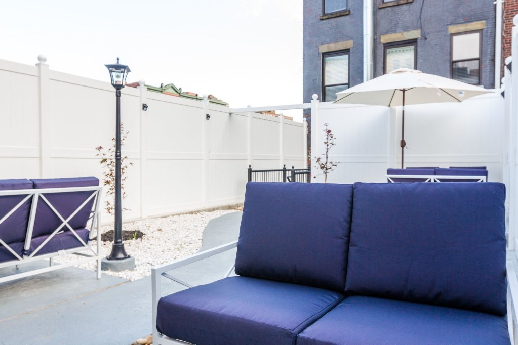 Фото The Park Ave North Hotel