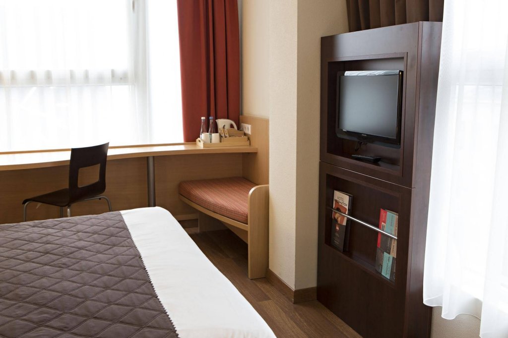 Фото Ibis Kaunas Centre