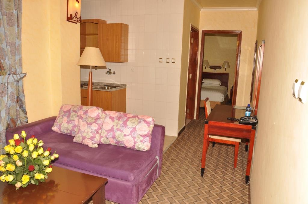 Фото Боле Амбассадор