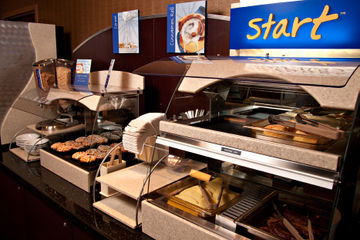 Фото Holiday Inn Express Pembroke