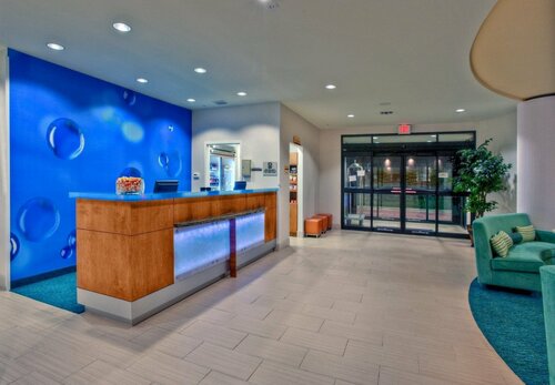 Гостиница SpringHill Suites by Marriott Baton Rouge North/Airport в Батон-Руж