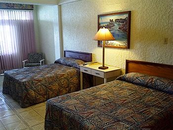 Фото Cariblue Beach Hotel and Scuba Diving Resort