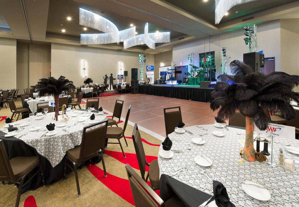 Фото TownePlace Suites by Marriott Dallas Dfw Airport N/Grapevine