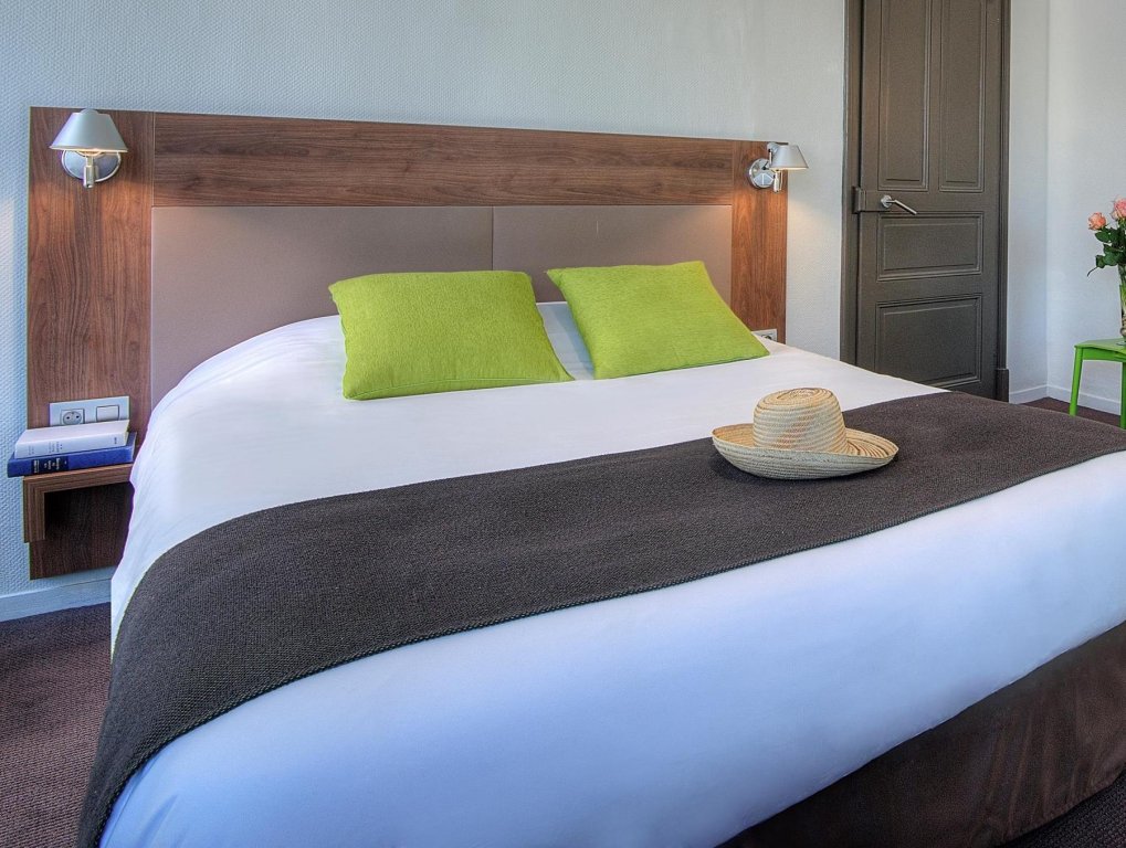 Фото Campanile Annecy Centre - Gare