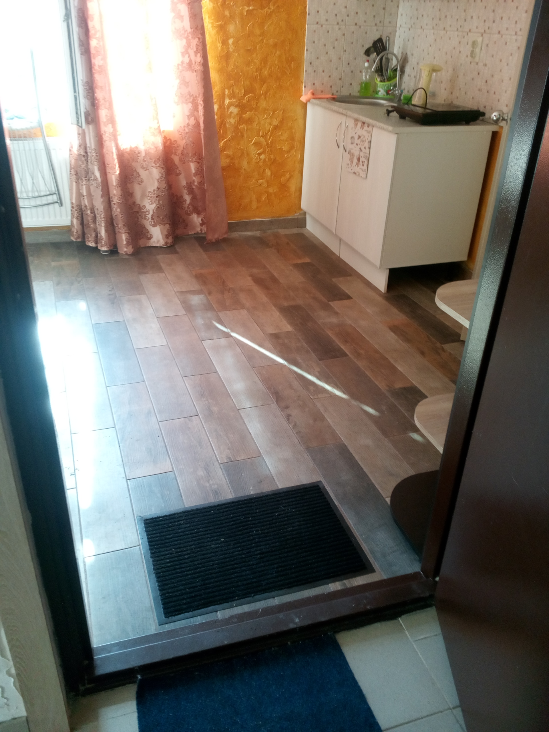 Фото СуточноРОСТОВ на Черепахина 235