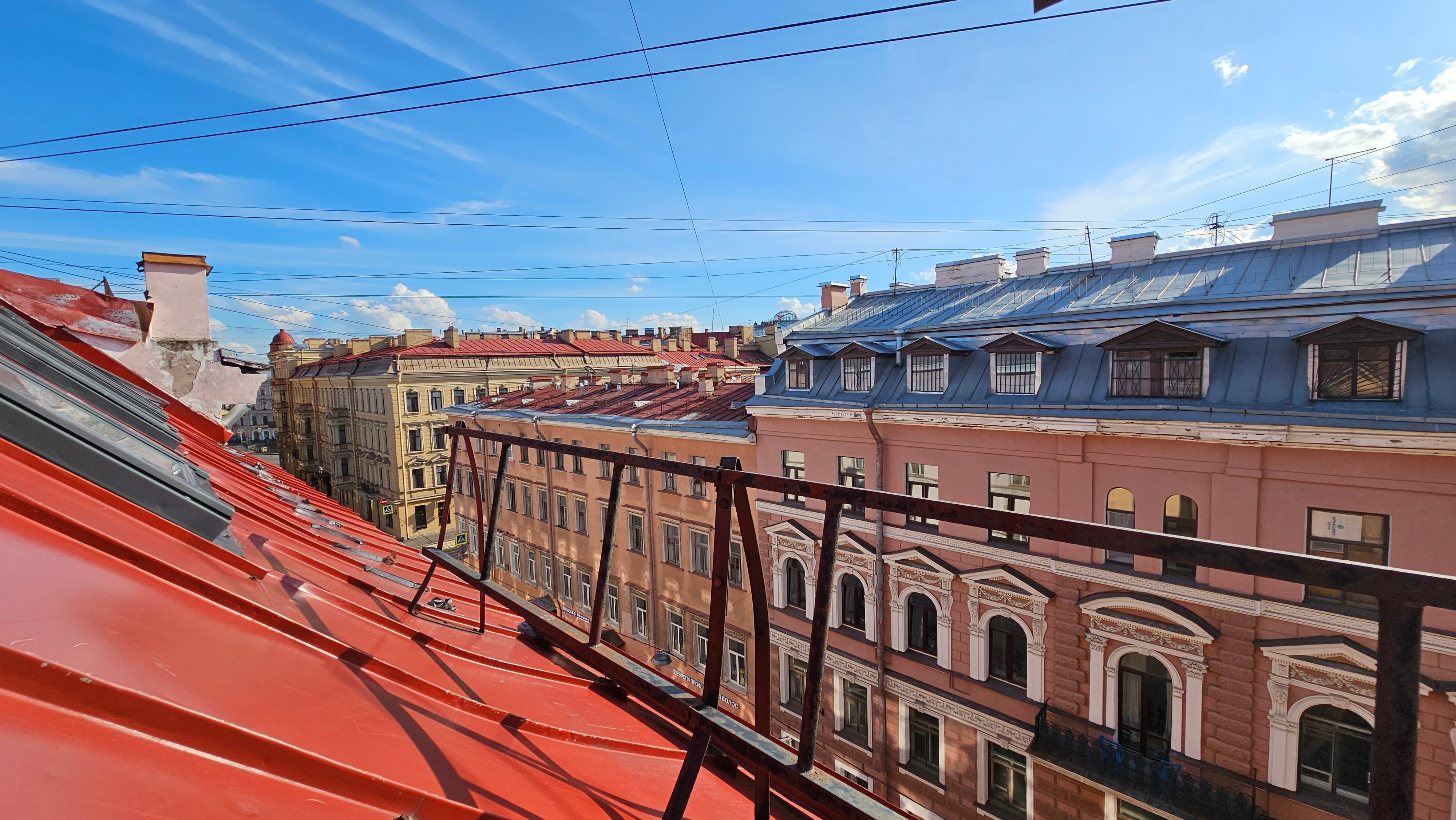 Фото Station Premier S12