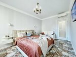 Granada (Poltavskiy Drive, 3), apartments
