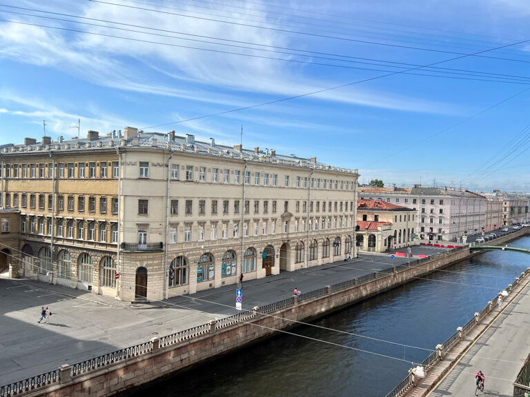 Фото Грифон