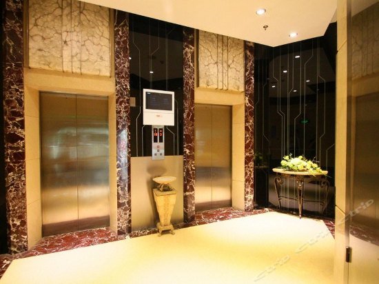 Фото Kingtown Hotel Hongqiao